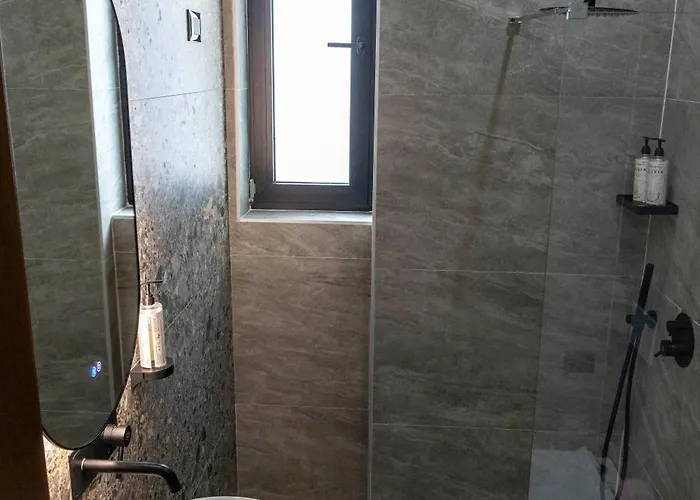 Hani Geshtenjave Bucimas