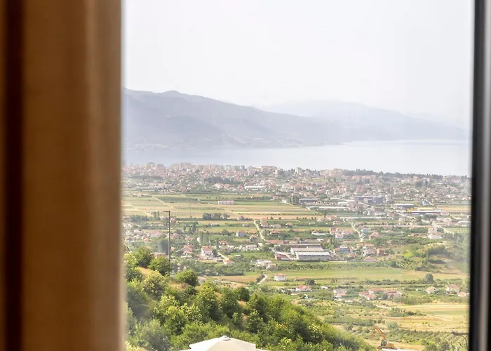 Hani Geshtenjave * Bucimas