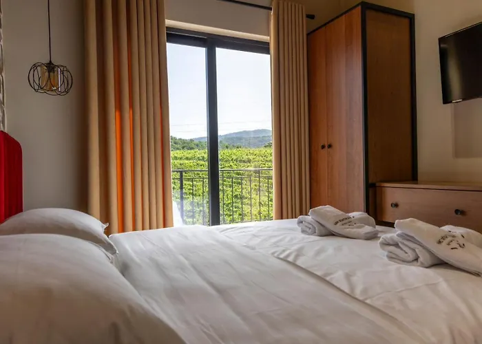 Hani Geshtenjave Bucimas