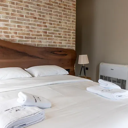 ホテル Hani Geshtenjave *