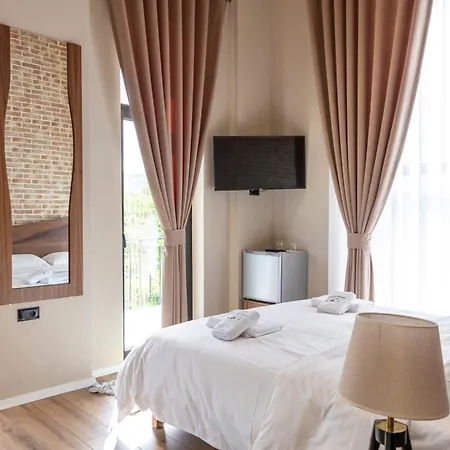 ホテル Hani Geshtenjave Bucimas