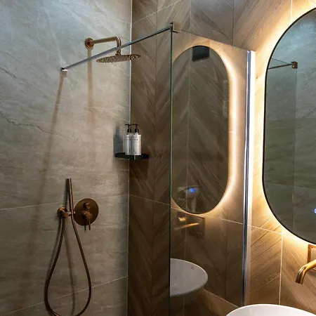 ホテル Hani Geshtenjave